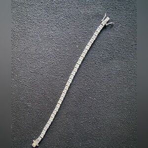 925 Sterling Silver Princess-Cut Square Tennis CZ Bracelet for Women 7.5 Inches